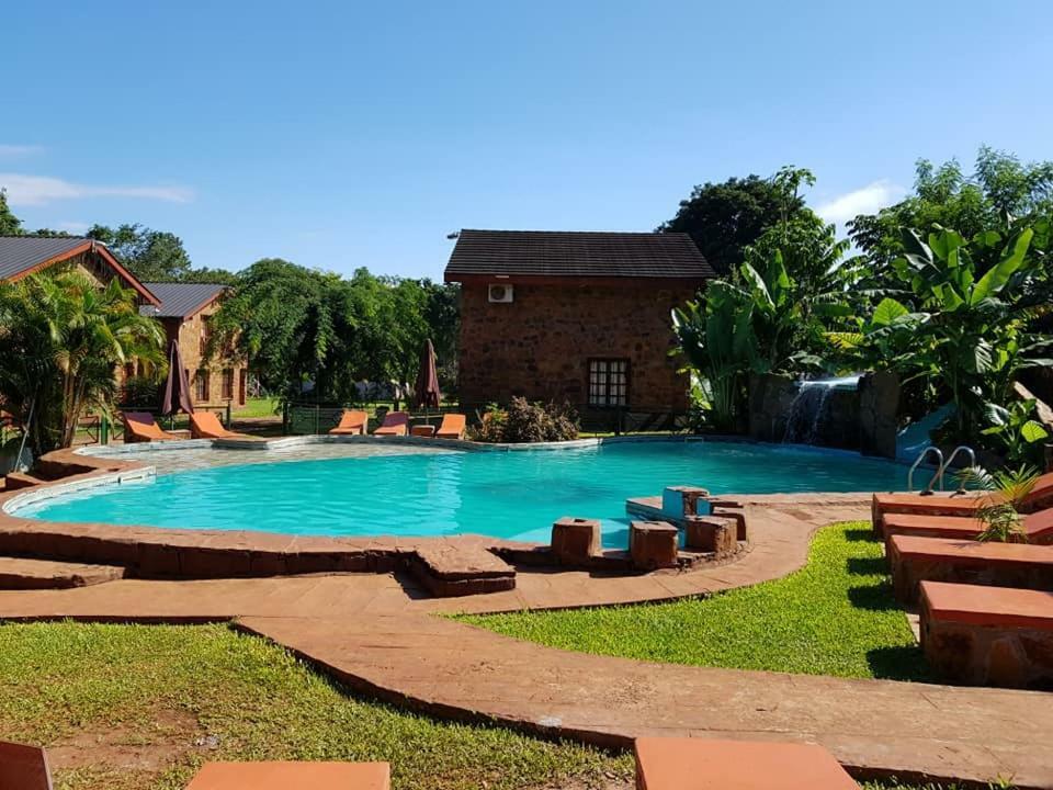 Cabanas Castillo Iguazu Villa Puerto Iguazú Eksteriør bilde